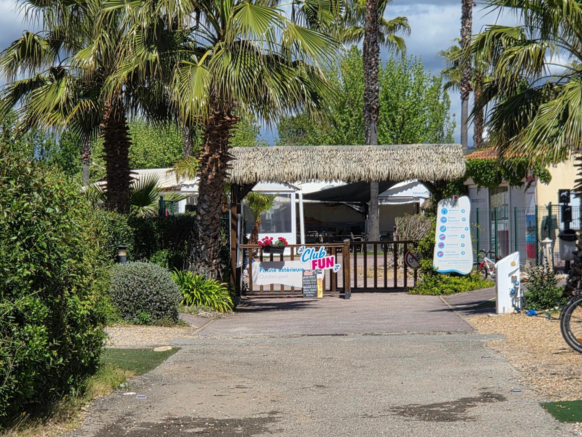 Hotel Fabuleux Mobil-Homme 4/6 Personnes à Fréjus Extérieur photo